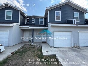 Building Photo - 6906 Crestway Dr