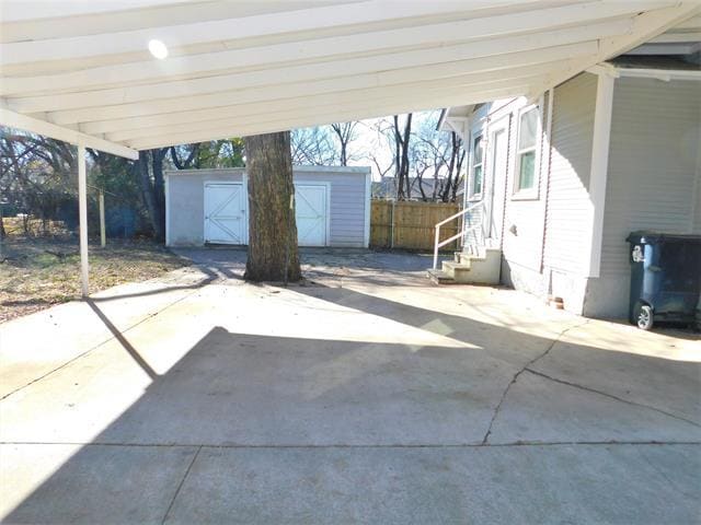 Building Photo - 808 N Elm St