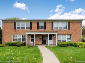 Building Photo - 2717 W 13 Mile Rd