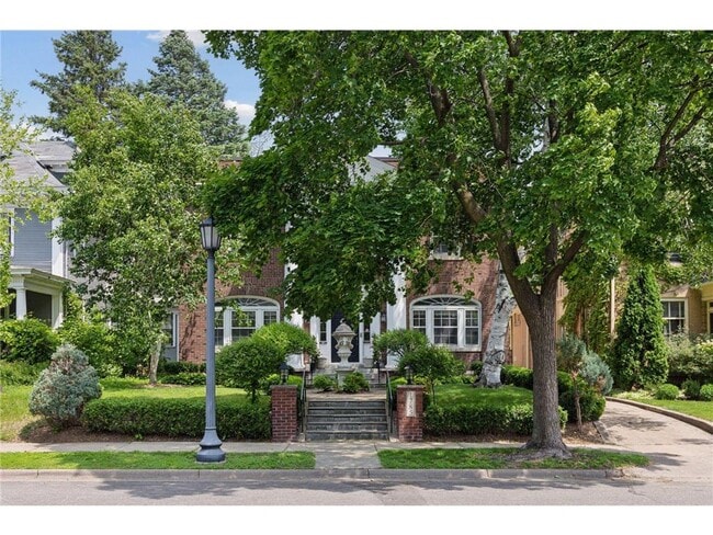 Building Photo - 1785 Dupont Ave S