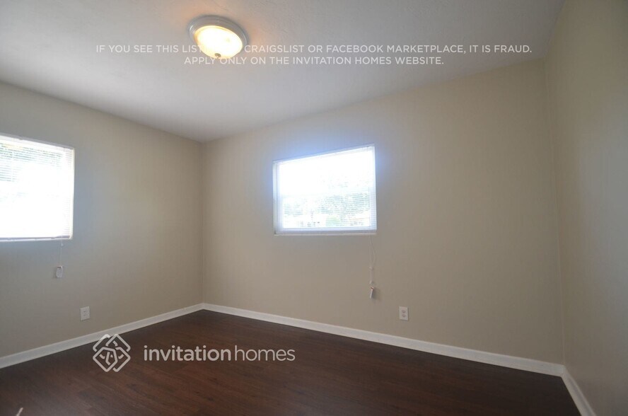 Building Photo - 1355 Stratford Dr