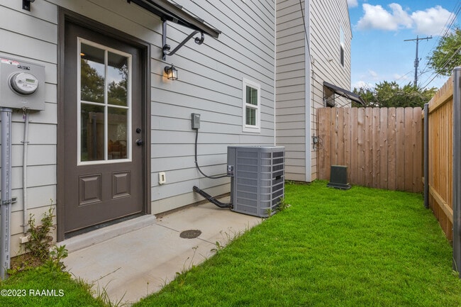 Building Photo - 104 Whittington Dr