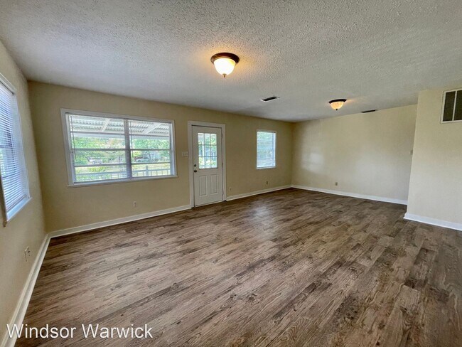 Building Photo - 3 br, 1 bath House - 4750 Halls Mill Rd