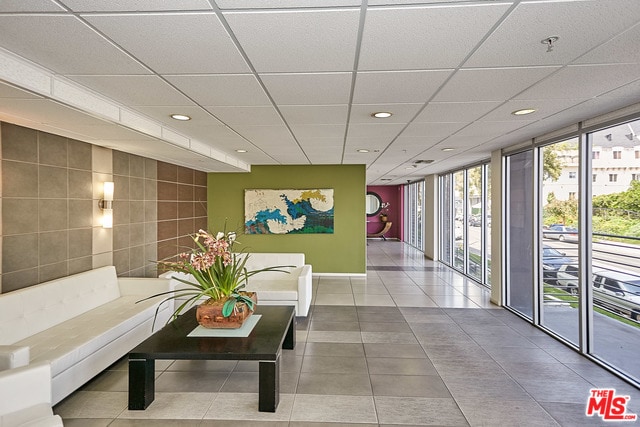 Building Photo - 733 S Manhattan Pl