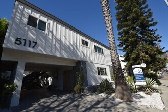 Building Photo - 5117 Laurel Canyon Blvd
