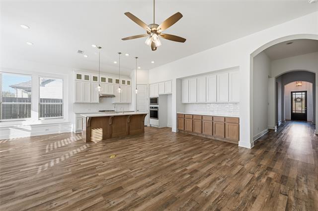 Building Photo - 3008 Armstrong Ave