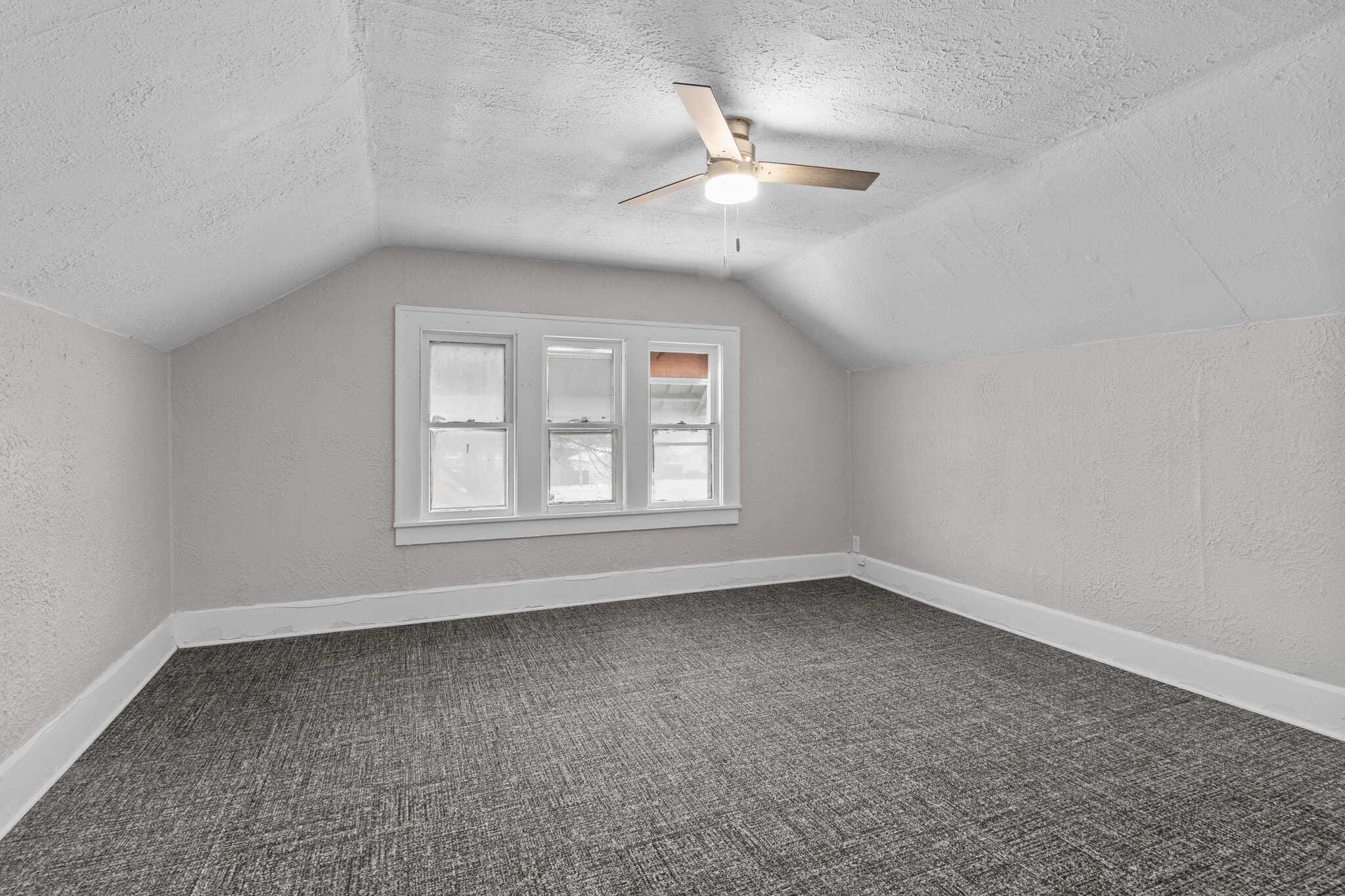 Building Photo - 1412 Arrow Ave