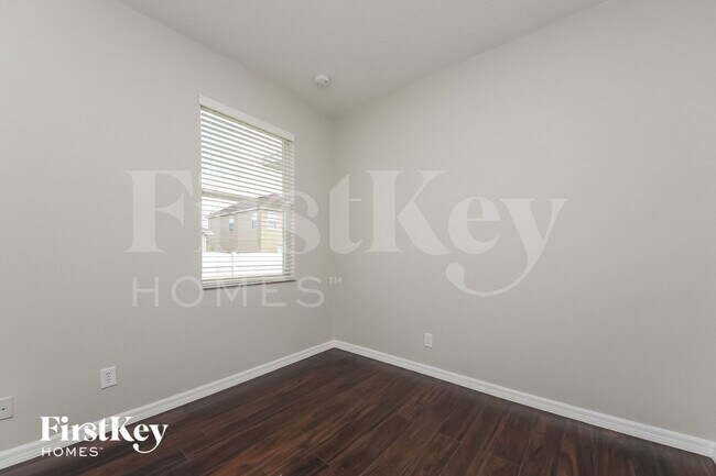 Building Photo - 2615 Eagle Canyon Dr N