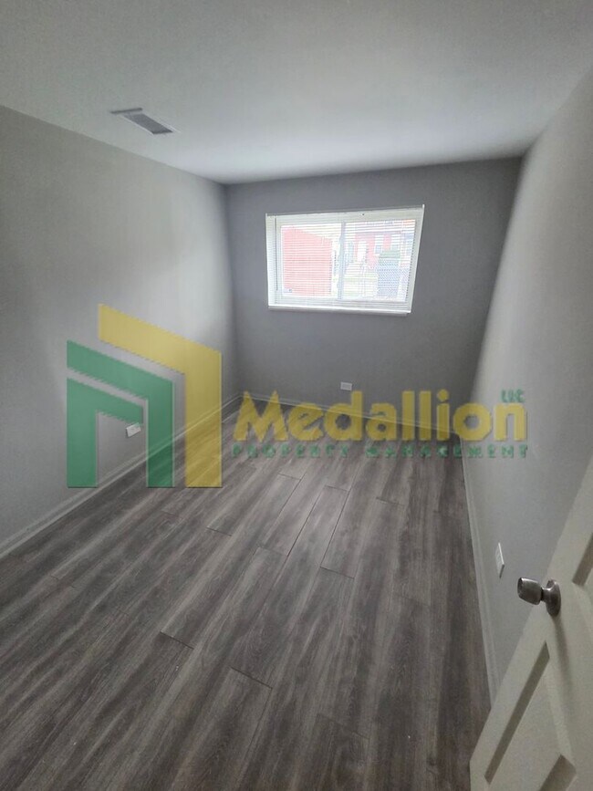 Building Photo - Updated 5-Bedroom Home with Finished Basement and Fenced Yard