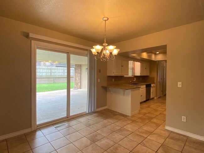 Building Photo - 3 Bedroom in Jenks School district!!