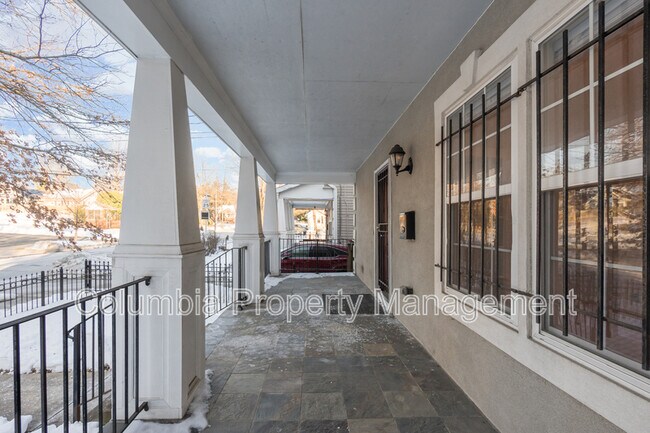 Building Photo - 2421 Franklin St NE