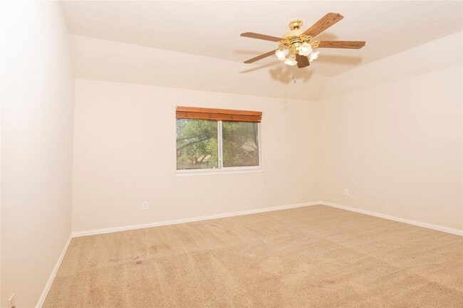 Building Photo - 24319 Bay Hill Blvd