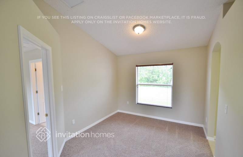 Building Photo - 1012 Feather Dr