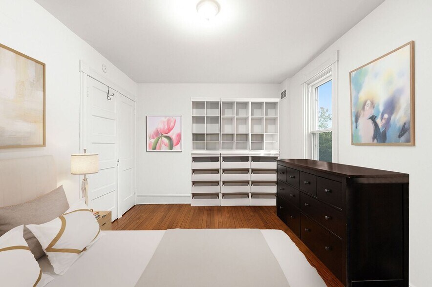 Building Photo - 117 Park Ave