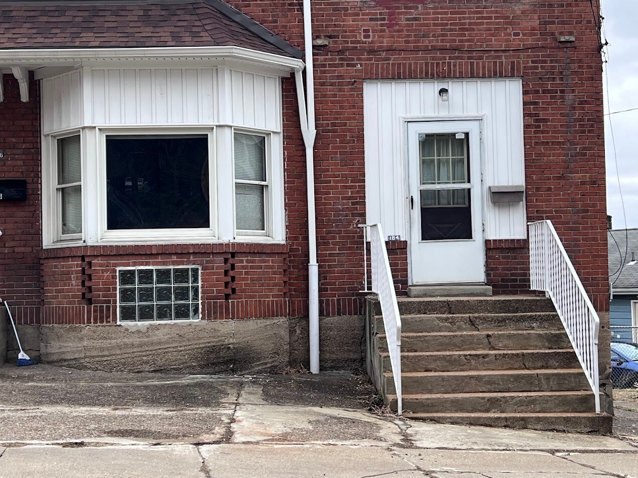 Building Photo - 184 Pennsylvania Ave