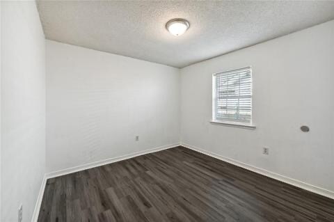 Building Photo - 2417 Highland Meadows Dr