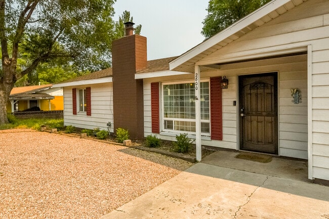 Building Photo - 2800 E Burkhart Dr