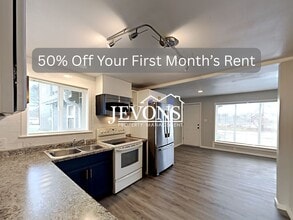 Building Photo - 3303 S Ainsworth Ave