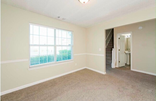 Building Photo - 3668 Gray Birch Dr