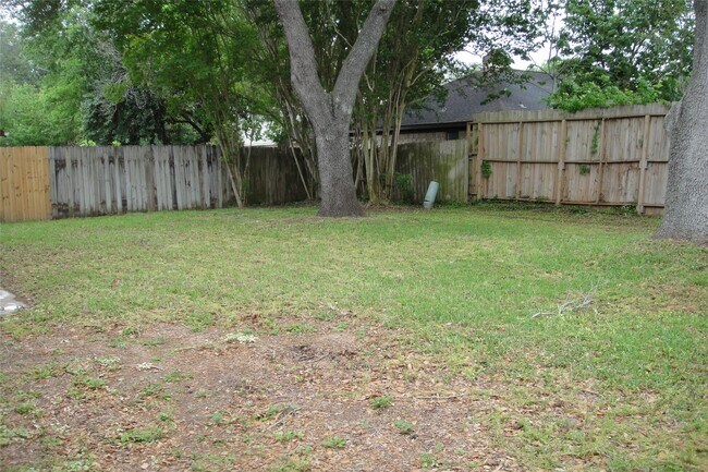 Building Photo - 6922 Addicks Clodine Rd