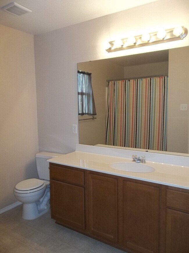 Building Photo - 3 BEDROOMS, BELTON ISD