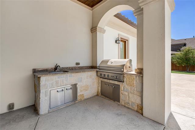 Building Photo - 3759 Broadmoor Way