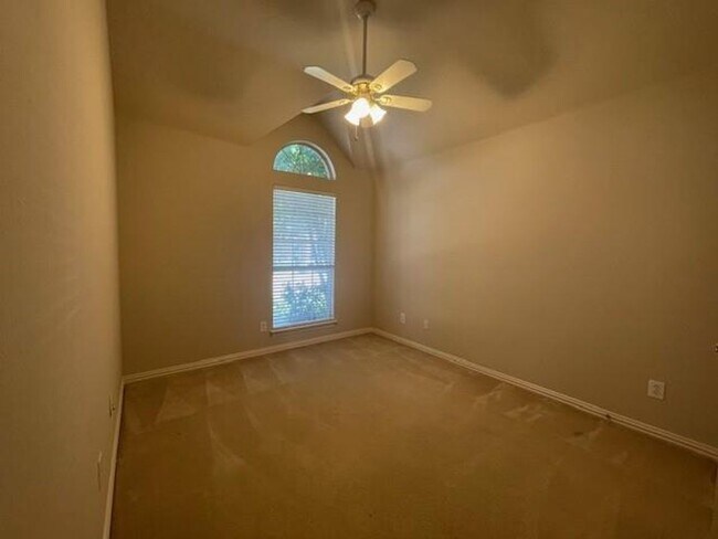 Building Photo - 3710 White River Dr