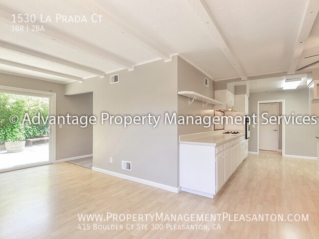Building Photo - 1530 La Prada Ct
