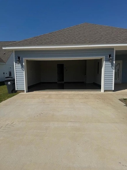 Building Photo - 94 Bluebeech St