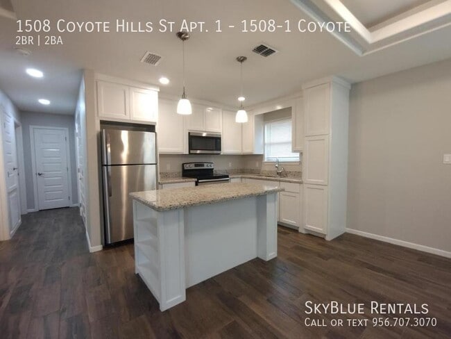 Building Photo - 1508 Coyote Hls