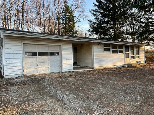 Building Photo - 9018 Columbus Rd