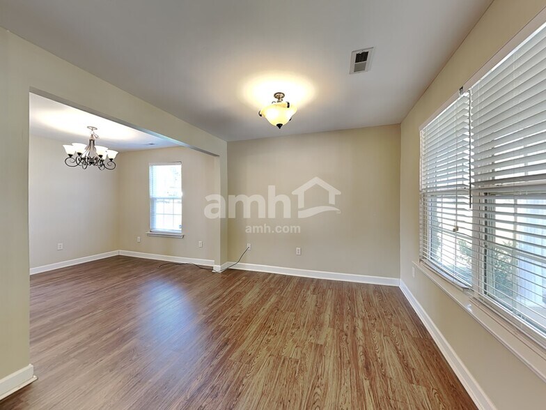 Building Photo - 271 Waxberry Ct