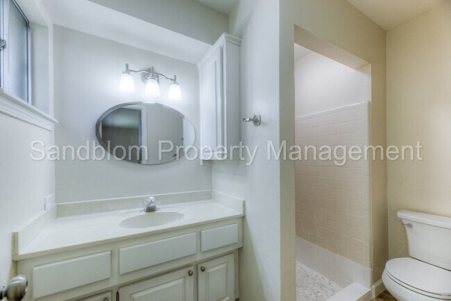 Building Photo - 7510 E 53rd Pl