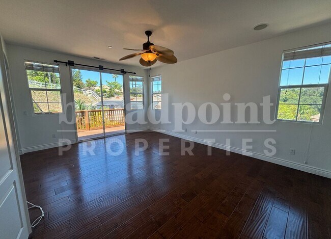 Building Photo - 637 Oak Glade Dr