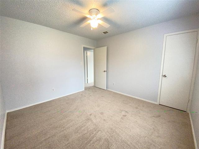Building Photo - 5504 Pineridge Dr