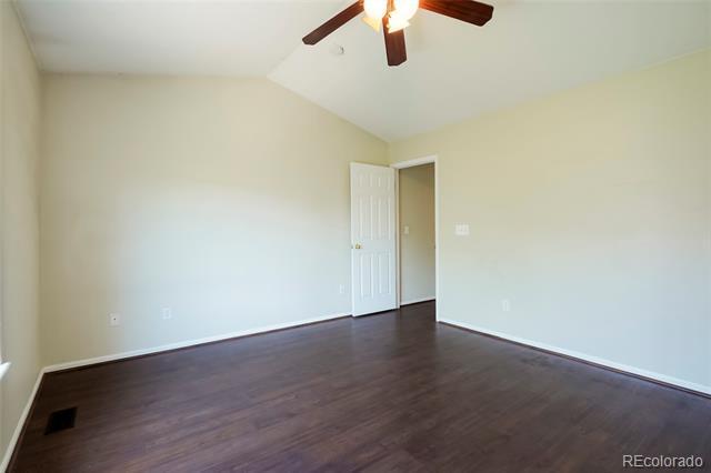 Building Photo - 14400 Albrook Dr