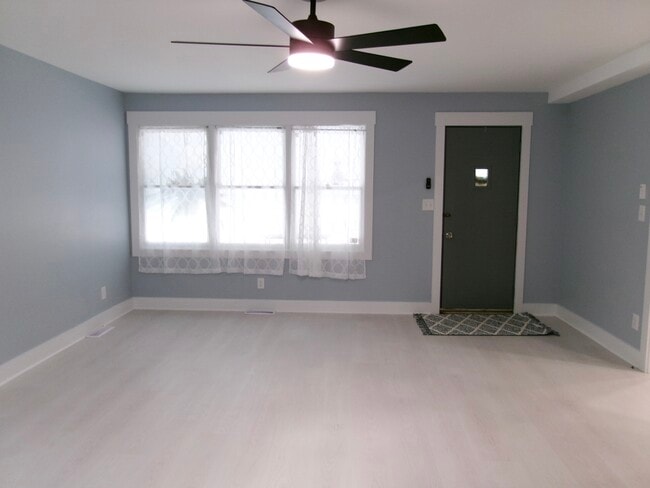 Building Photo - 3 Talbot Ave