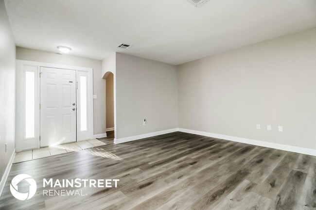 Building Photo - 4450 Swift Ave