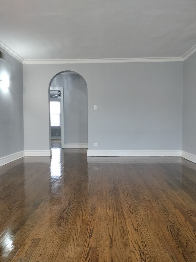 Building Photo - 1739 W 80th St