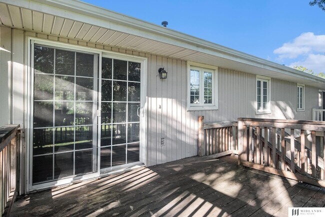 Building Photo - 14706 Orchard Cir