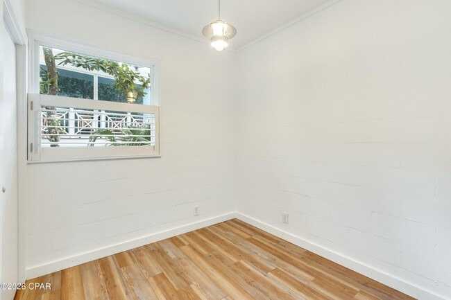 Building Photo - 2979 S County Hwy 395