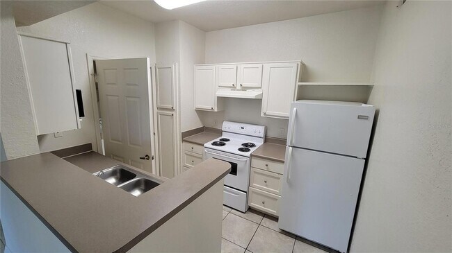 Building Photo - 3724 Castle Pines Ln
