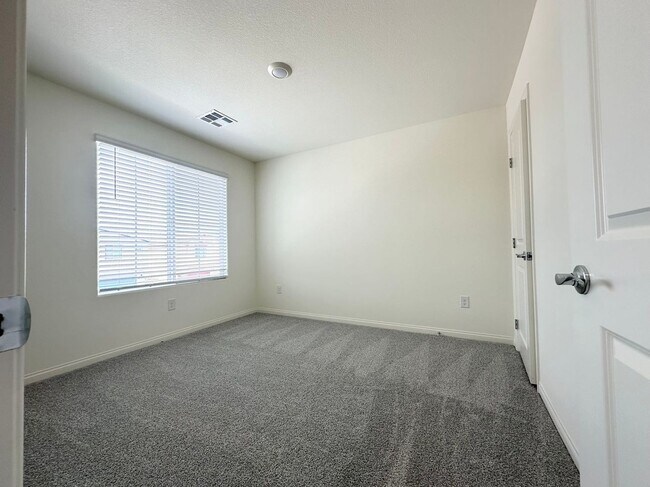 Building Photo - 4559 Merlot Hls Ave