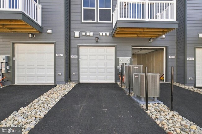 Building Photo - 20151 Northpark Dr
