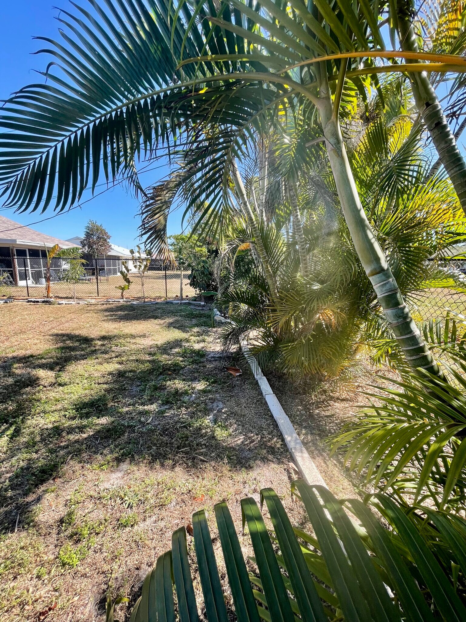 Building Photo - 1252 SE 8th St