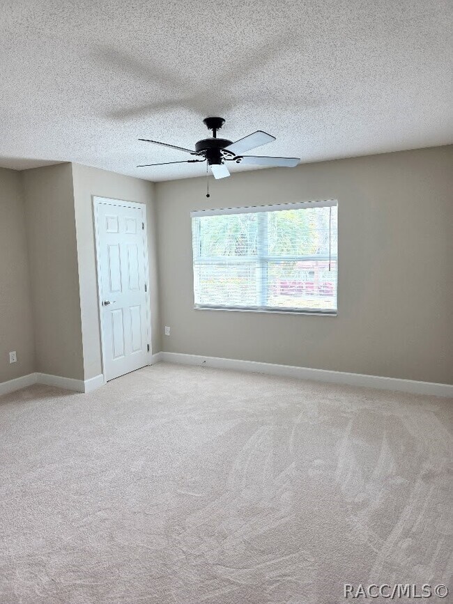 Building Photo - 11612 W Kingfisher Ct