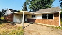 Building Photo - 3 bedroom, 2 bath brick ranch on corner lo...