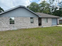 Building Photo - 263 Sabreena Cir