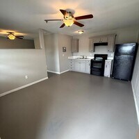 Building Photo - $500 Off 1st Full Month!* All Utilities In...