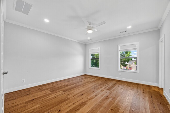Building Photo - 935 Bunton St